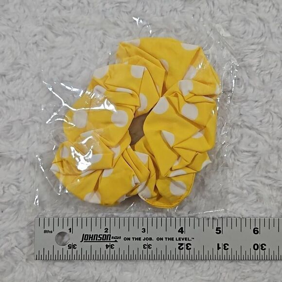 Lemlem NWOT Yellow and White Polka Dot Scrunchie Hair Tie - Picture 2 of 2